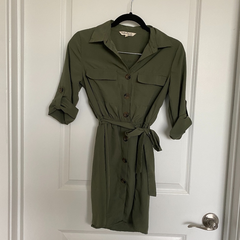Indulge Green Cinched Collard 3/4 Sleeve Dress